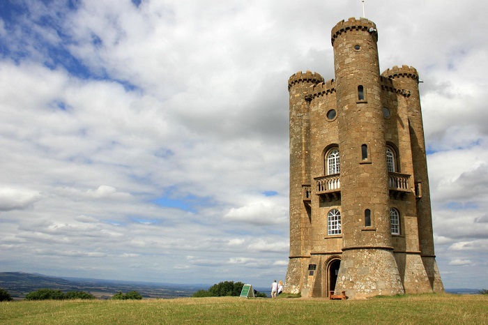 11 Broadway Tower