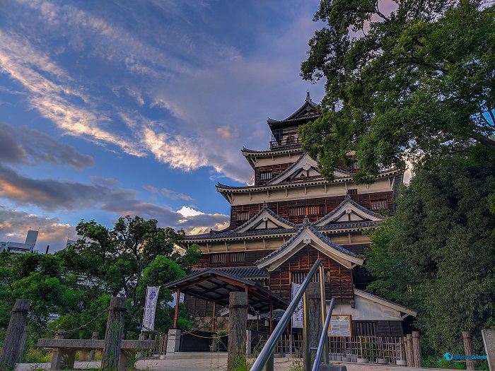 6 Hiroshima Castle